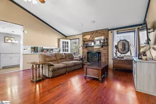 325 Shoally Ridge Dr, Boiling Springs, SC 29316 - Photo 7