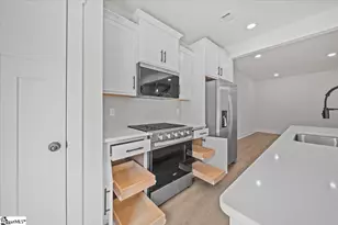 537 W Norvell Ct, Spartanburg, SC 29307 - Photo 7