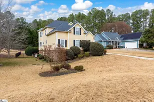 4 Laurelcrest Ln, Travelers Rest, SC 29690 - Photo 3
