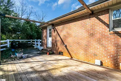 200 Lowndes Avenue, Greenville, SC 29607 - Photo 29