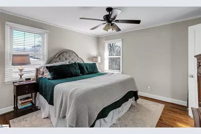 200 Lowndes Avenue, Greenville, SC 29607 - Photo 15