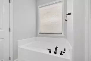 79 Rising Meadow Ln, Taylors, SC 29687 - Photo 19