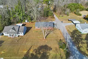 1614 Greenwood Rd, Laurens, SC 29360 - Photo 25
