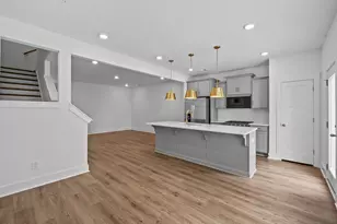 542 W Norvell Ct, Spartanburg, SC 29307 - Photo 5