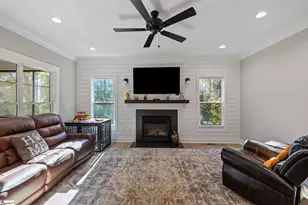 127 W Circle Ave, Greenville, SC 29607 - Photo 17