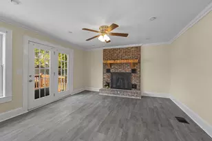 201 Perry Rd, Greenville, SC 29609 - Photo 7