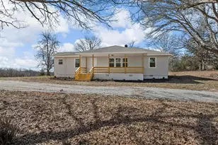 737 Lowrys Rd, Gaffney, SC 29340 - Photo 1