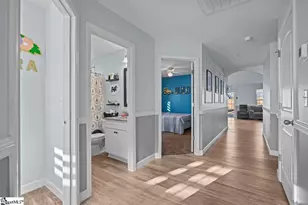 1366 Romany Ct, Boiling Springs, SC 29316 - Photo 3