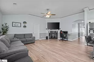 1366 Romany Ct, Boiling Springs, SC 29316 - Photo 5