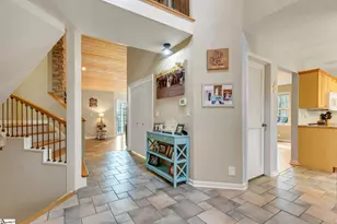 610 Pointe Wildwood Dr, Seneca, SC 29678 - Photo 3