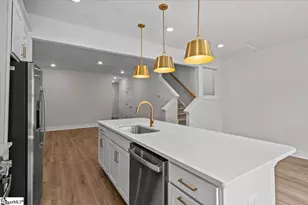 521 W Norvell Ct, Spartanburg, SC 29307 - Photo 7