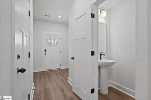 521 W Norvell Ct, Spartanburg, SC 29307 - Photo 3