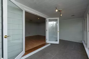 925 Cleveland St, Greenville, SC 29601 - Photo 17