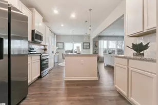 1825 Berkshire Ln, Spartanburg, SC 29303 - Photo 9