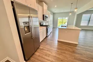 1825 Berkshire Ln, Spartanburg, SC 29303 - Photo 13