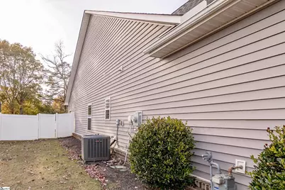 1035 Drakes Crossing, Anderson, SC 29625 - Photo 7