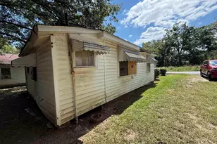 37 Market St, Williamston, SC 29697 - Photo 3