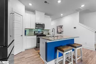 605 Purteview Pl, Greer, SC 29650 - Photo 3