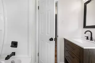 105 Mauldin Cir, Mauldin, SC 29662 - Photo 13