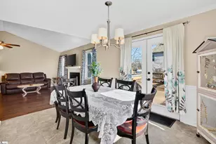 404 Frostberry Ct, Fountain Inn, SC 29644 - Photo 9