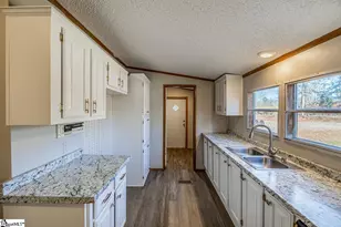 514 Dewaynes Dr, Wellford, SC 29385 - Photo 11