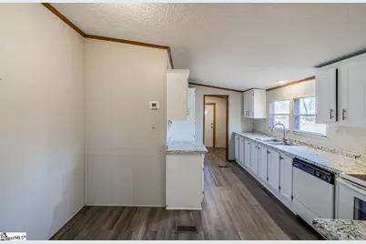 514 Dewaynes Drive, Wellford, SC 29385 - Photo 9