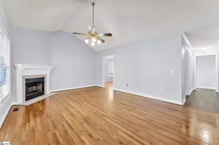 26 Raynes Ct, Taylors, SC 29687 - Photo 5