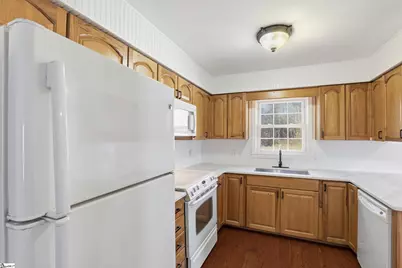 513 E Turner Street, Landrum, SC 29356 - Photo 9