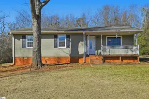 513 E Turner St, Landrum, SC 29356 - Photo 1