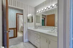 121 Cheek Rd, Spartanburg, SC 29303 - Photo 23