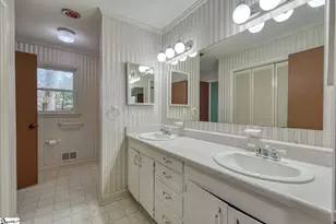 121 Cheek Rd, Spartanburg, SC 29303 - Photo 27