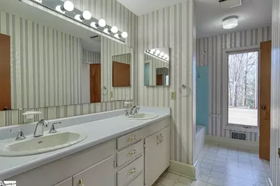 121 Cheek Road, Spartanburg, SC 29303 - Photo 29