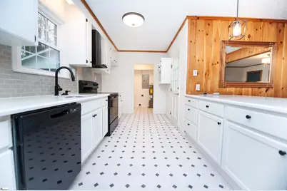 245 West Drive, Travelers Rest, SC 29690 - Photo 9