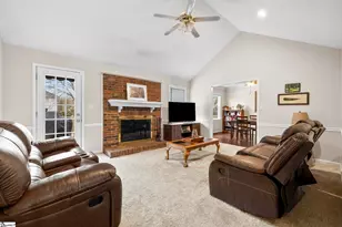 100 Tearose Ln, Simpsonville, SC 29681 - Photo 7