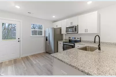 251-253 Vanderbilt Road, Spartanburg, SC 29301 - Photo 3