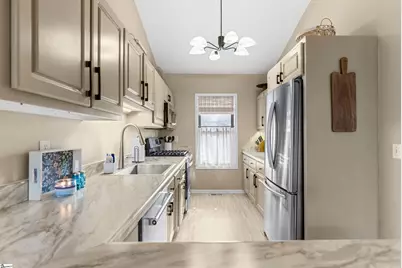 9-C Hollywoods Lane, Simpsonville, SC 29681 - Photo 3