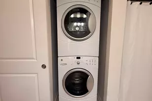 100 E Washington St, Greenville, SC 29601 - Photo 9