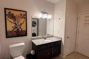 100 E Washington St, Greenville, SC 29601 - Photo 7