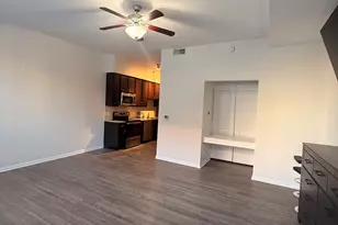 100 E Washington St, Greenville, SC 29601 - Photo 3