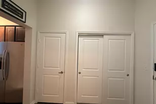 100 E Washington St, Greenville, SC 29601 - Photo 13