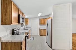 24 Layton Dr, Greenville, SC 29617 - Photo 11