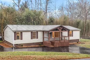 24 Layton Dr, Greenville, SC 29617 - Photo 3