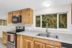 24 Layton Dr, Greenville, SC 29617 - Photo 13