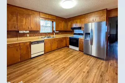 1460 Henderson Road, Gray Court, SC 29645 - Photo 7