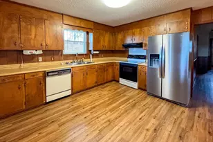 1460 Henderson Rd, Gray Court, SC 29645 - Photo 7