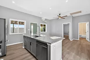 35 Henry St, Greenville, SC 29605 - Photo 13