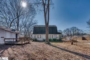 7 Courtney Cir, Greenville, SC 29617 - Photo 9