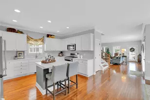 212 Ridenour Ave, Greenville, SC 29617 - Photo 9