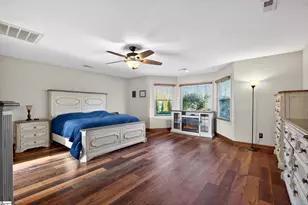 1012 Berry Dr, Boiling Springs, SC 29316 - Photo 11