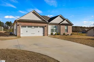 213 Boggs Rd, Belton, SC 29627 - Photo 1
